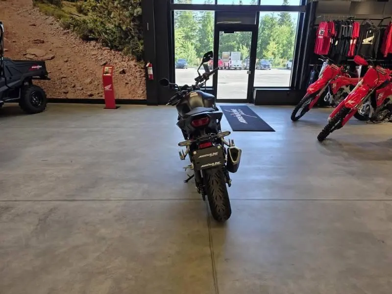 2025 Honda CB750 ABS thumbnail 5