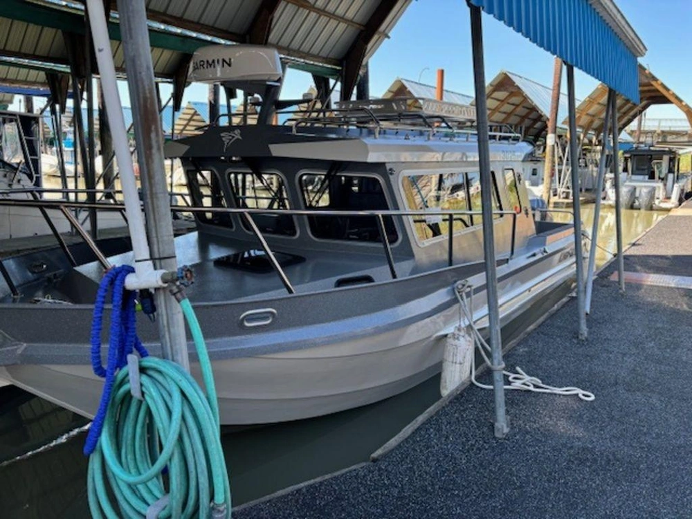 2026 Kingfisher 3025 Xrs alt