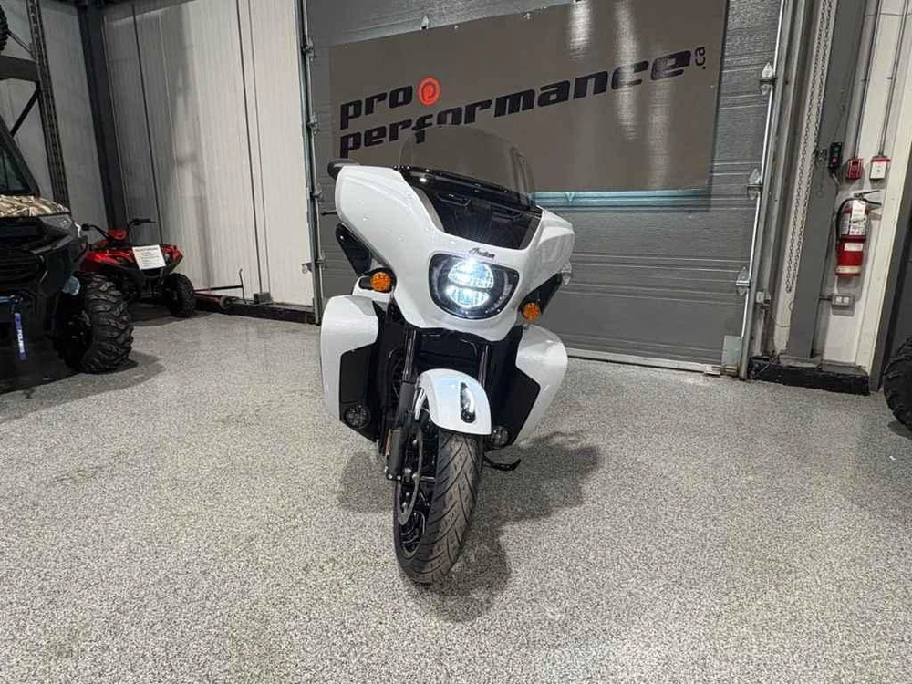 Indian Motorcycle Roadmaster Powerplus Dark Horse + 112 & Audio Package 2026 alt