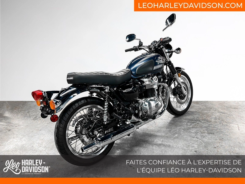 2023 Kawasaki W800 alt