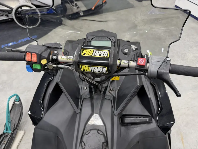 2017 Polaris 800 SWITCHBACK ASSAULT 144