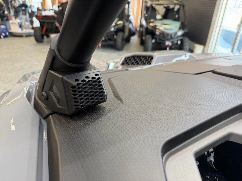 Polaris Rzr Pro Xp Ultimate 2026 alt