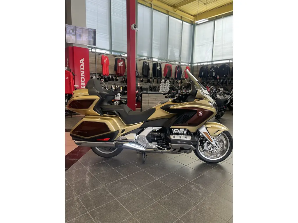 2025 Honda GL1800DAS DEMO - Goldwing