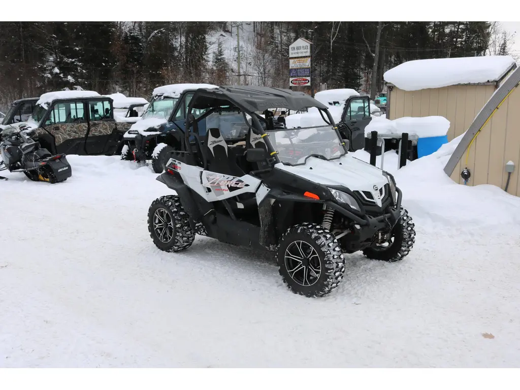 2023 CFMOTO ZFORCE 800