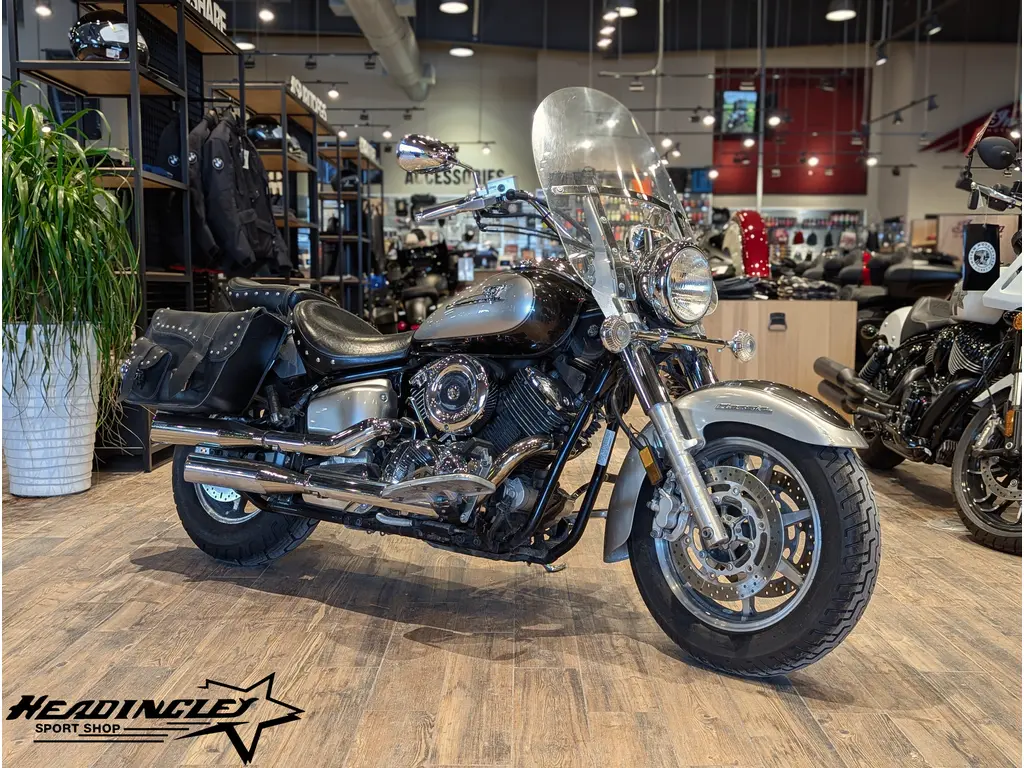 2007 Yamaha V-Star 1100 Classic // Black/Silver 