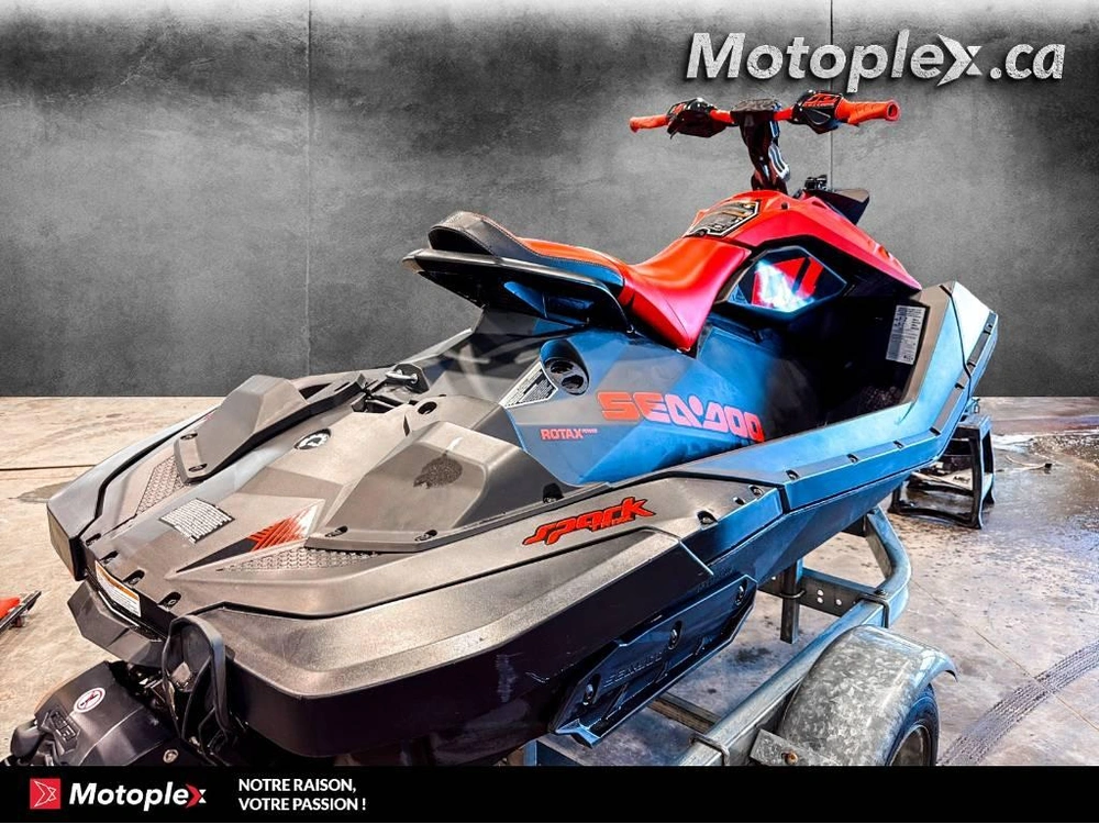 Sea-doo Spark Trixx 2up 2022 alt