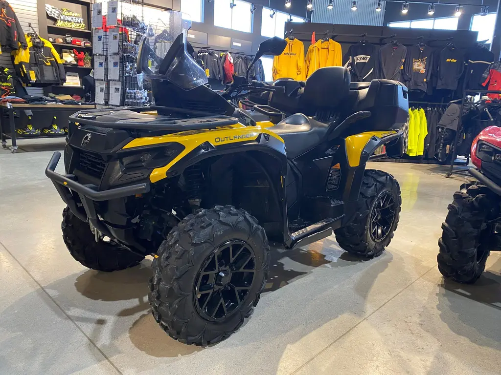 2024 Can-Am Outlander Max XT 700