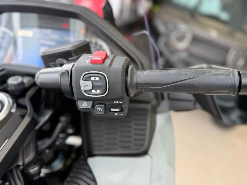 Honda Gold Wing Tour Dct 2026 alt