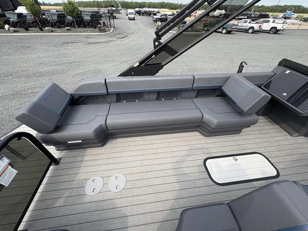 2025 Manitou Explore 24 Switchback Trifold 300 Mercury & Trailer alt