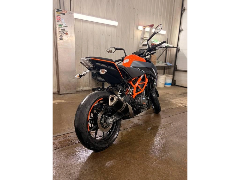Ktm 390 Duke 2023 alt