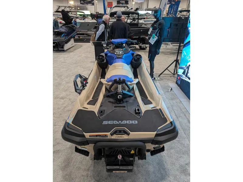 Sea-Doo WAKE PRO 230 SS 2026