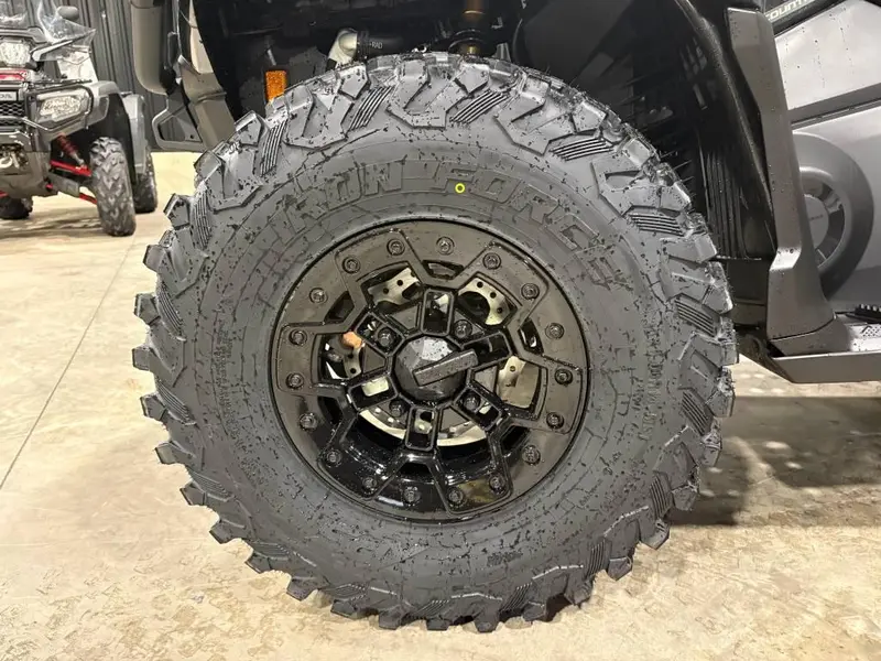 2026 Can-Am Outlander MAX 6X6 Backcountry 1000R thumbnail 9