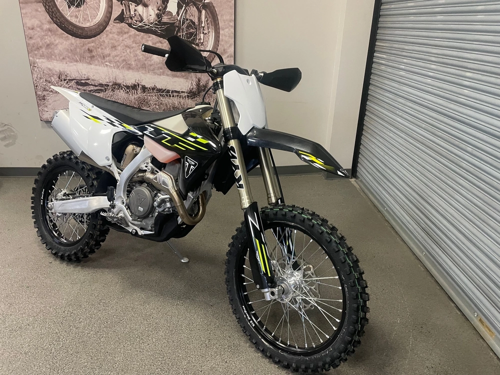 2026 Triumph Tf450-c alt