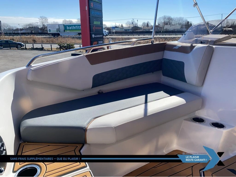 Starcraft Svx 171 Ob 90hp Deck Boat Bateau Ponté 2026 alt