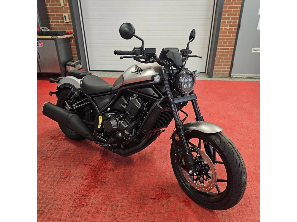 2026 Honda Rebel 1100 alt
