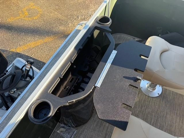 Godfrey Marine Ex 2086 Fish 2026 alt