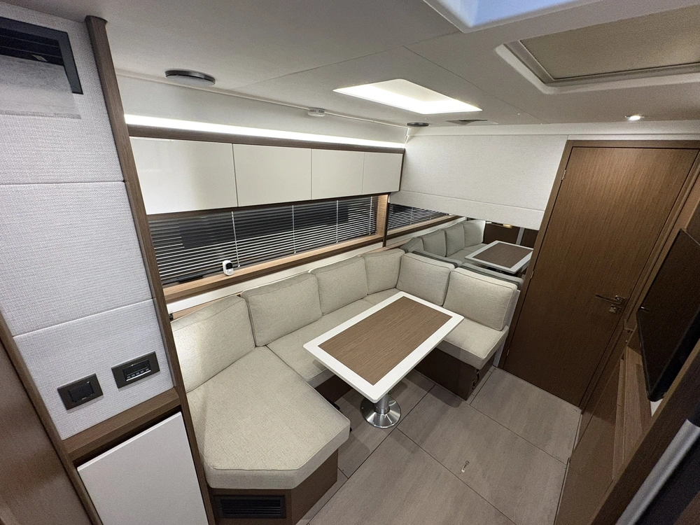 Jeanneau Leader 46 2022 alt