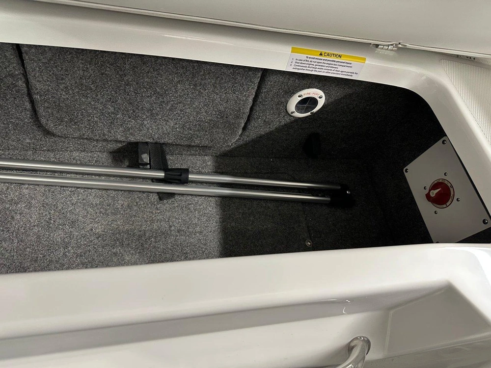 Four Winns H2 Horizon Freedom Io 2026 alt