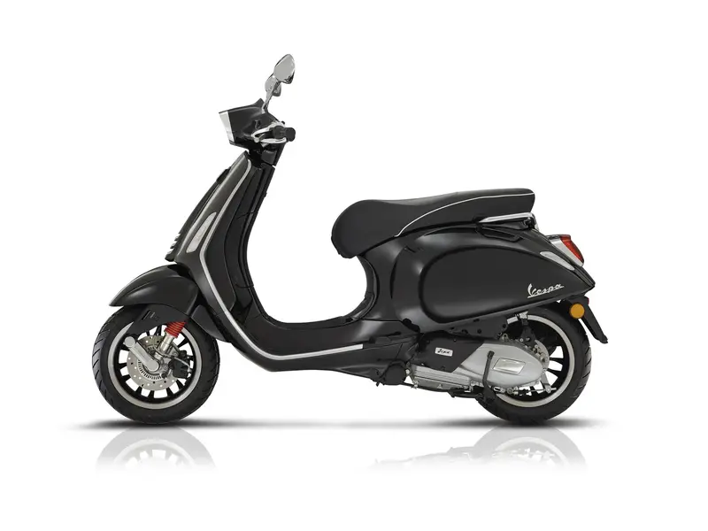 2023 Vespa Sprint 50 thumbnail 3