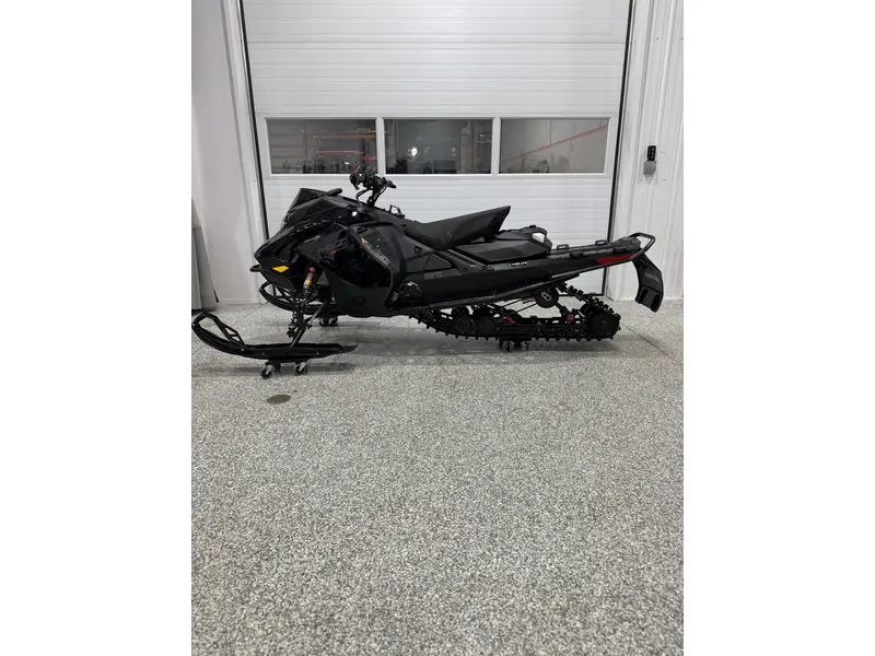 2025 Ski-Doo MZX X-RS w/Comp Pkg 850
