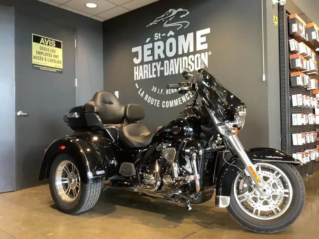 Harley-Davidson TRIGLADE 2022
