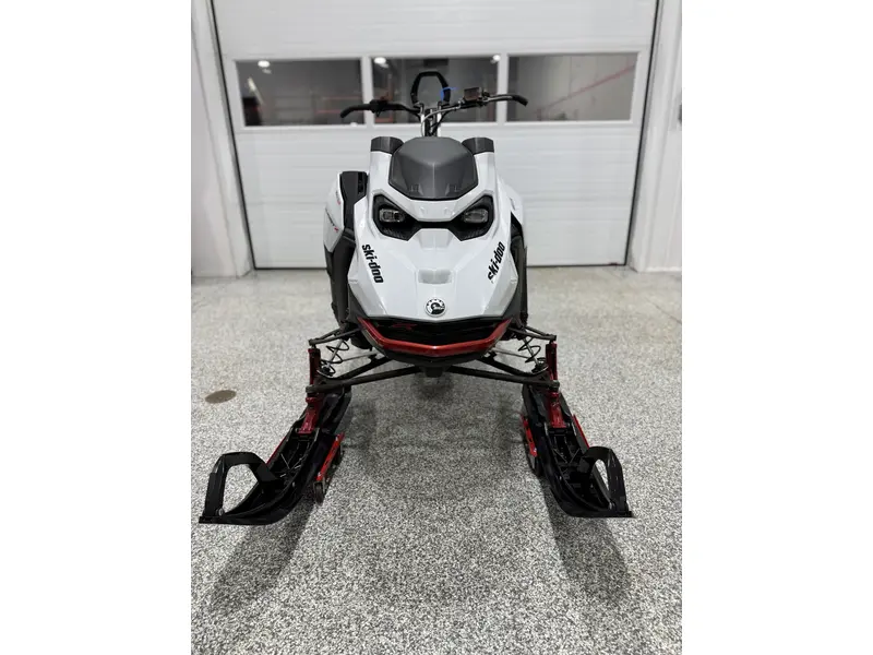 Ski-Doo Summit X 850 Turbo 2023