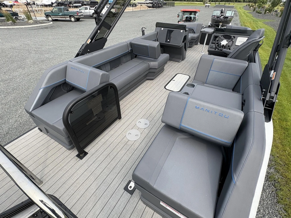 2025 Manitou Explore 24 Switchback Trifold 250 Mercury & Trailer alt