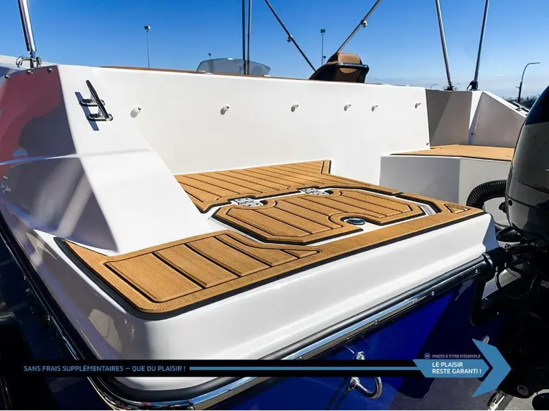 2025 STARCRAFT SVX 171 OB 90HP deck boat bateau Ponté