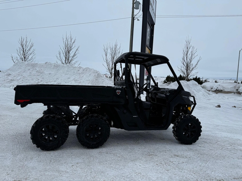 2026 Can-am Defender 6x6 Xt Hd10 alt