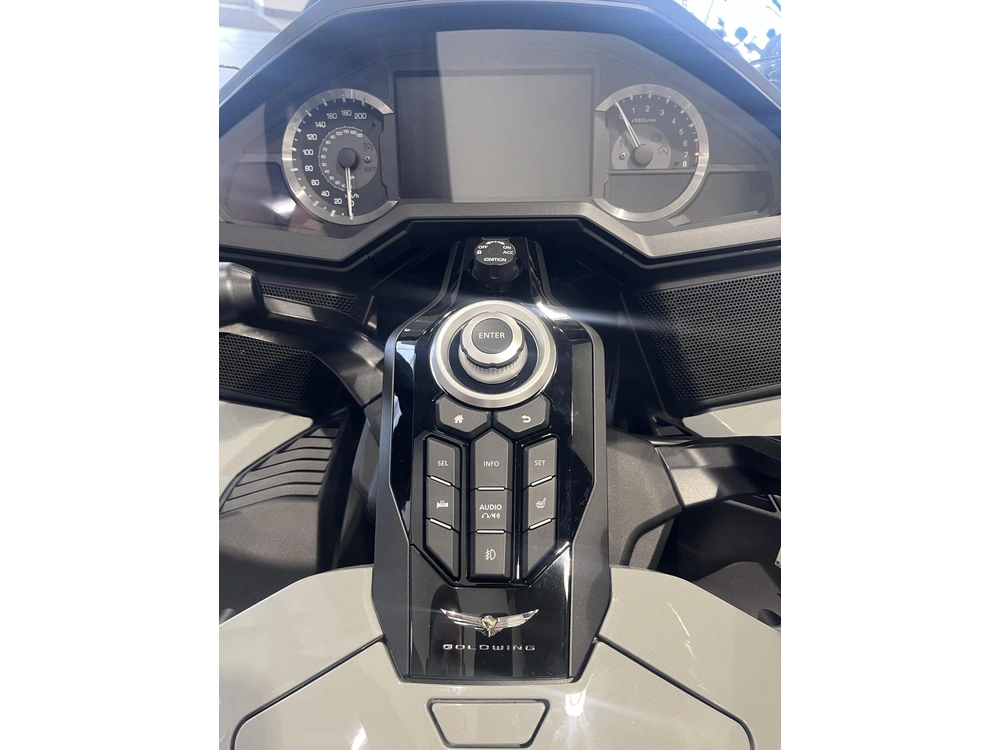 Honda Gold Wing Tour Dct Gl1800dt 2026 alt