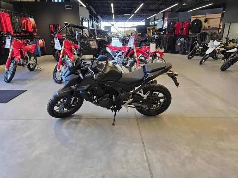 2025 Honda CB750 ABS thumbnail 7