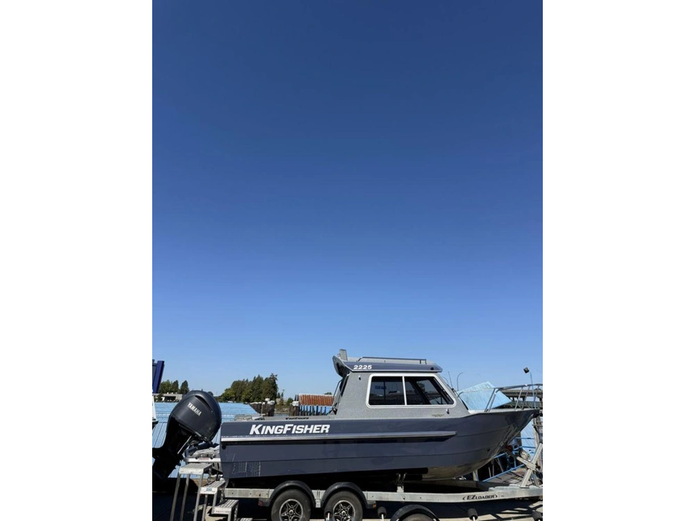 2025 Kingfisher 2225 Escape Ht alt