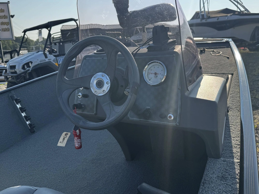 2021 Tracker Boats Bass Tracker Classic Xl alt