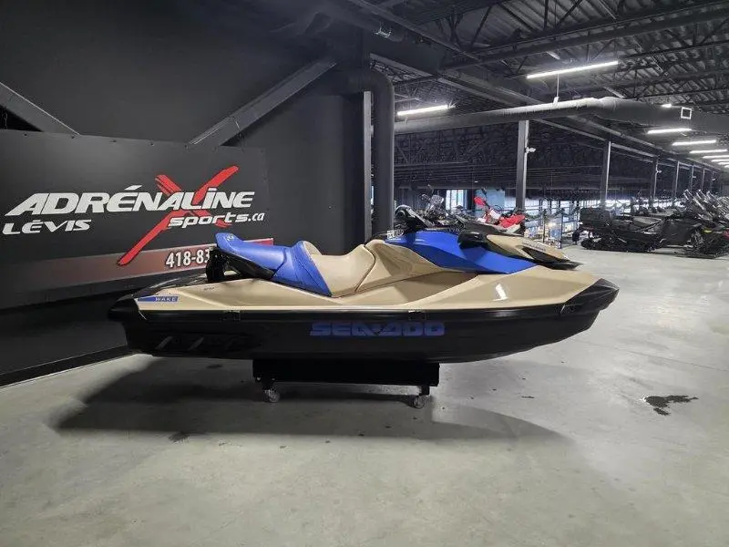 2025 Sea-Doo WAKE 170 thumbnail 5