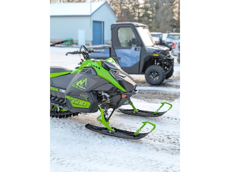 2025 Arctic Cat MOUNTAIN 600 146 SP - ES M6 - M600 catalyst SNO PRO - ELECTRIC START 2.6pc