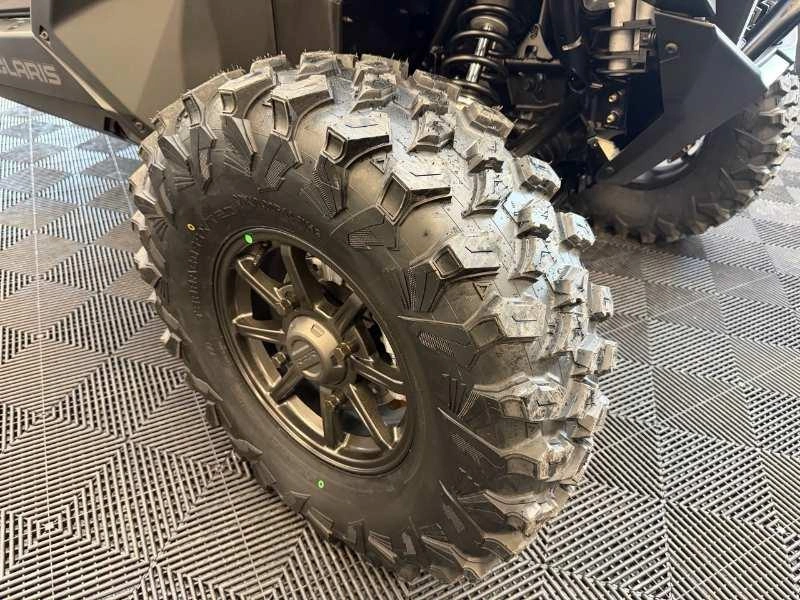 Polaris Rzr Pro Xp Ultimate 2026 alt