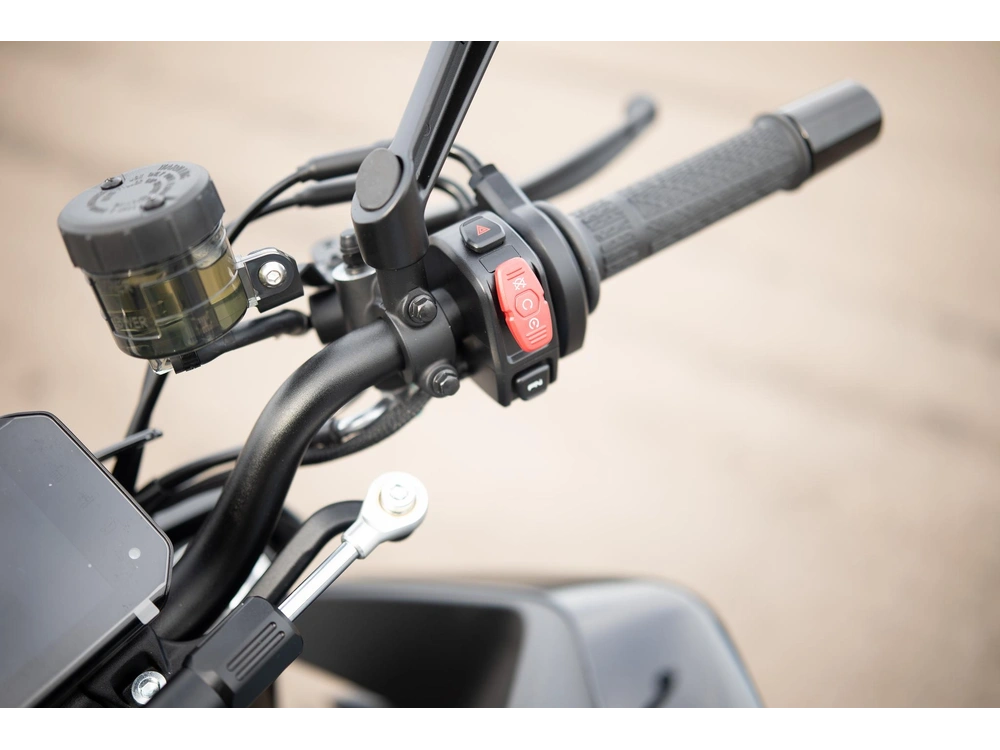 2026 Cfmoto 675nk alt