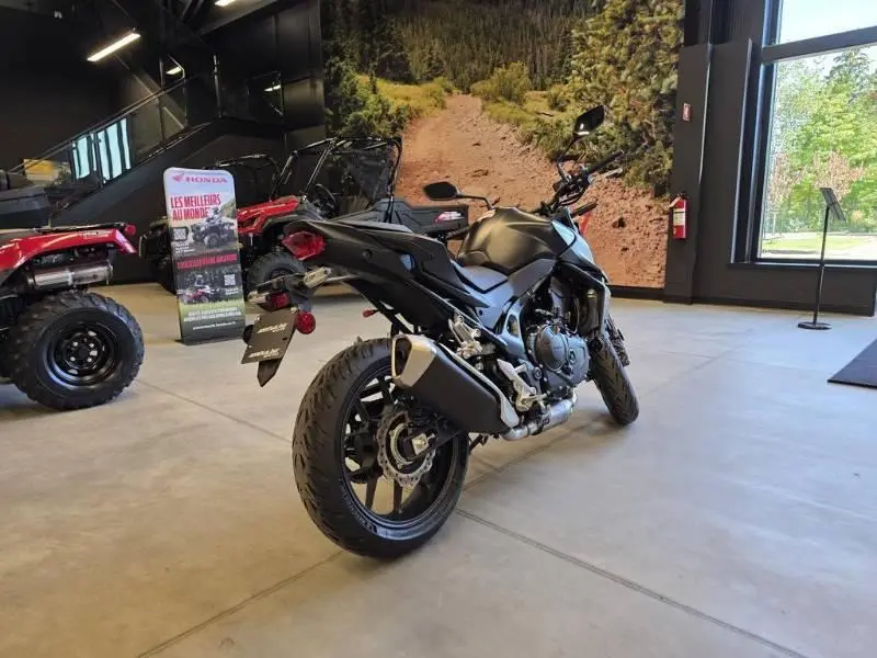 2025 Honda CB750 ABS thumbnail 4