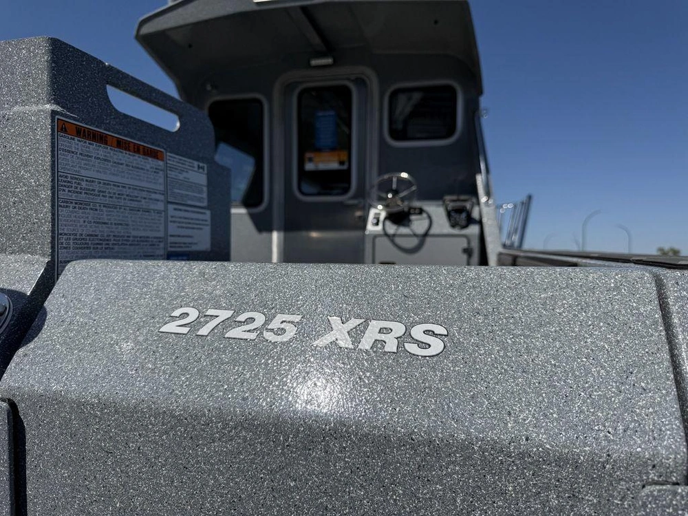 2025 Kingfisher 2725 Xrs alt