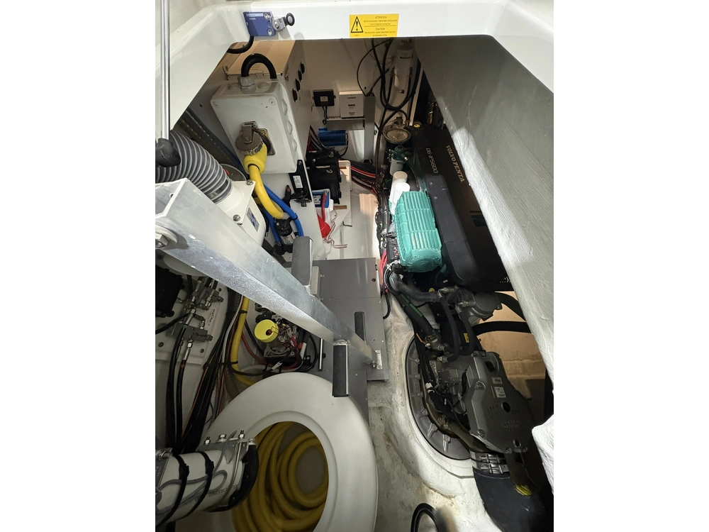 2022 Jeanneau Leader 46 alt