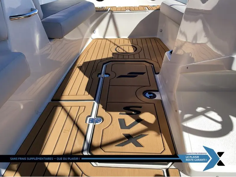 2025 STARCRAFT SVX 171 OB 90HP deck boat bateau Ponté