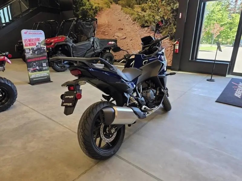 2025 Honda NT1100 ABS thumbnail 3