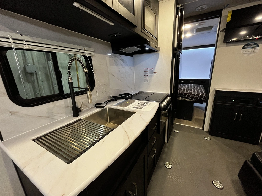 Coachmen Adrenaline 21lt 2024 alt