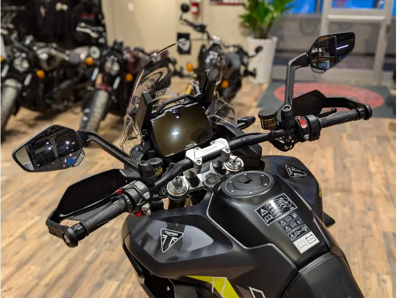 2026 Triumph Tiger 1200 Desert Edition // Satin Granite