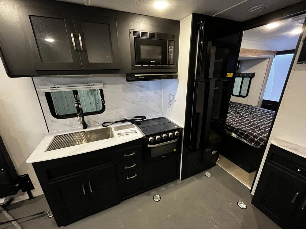 Coachmen Adrenaline 21lt 2024 alt
