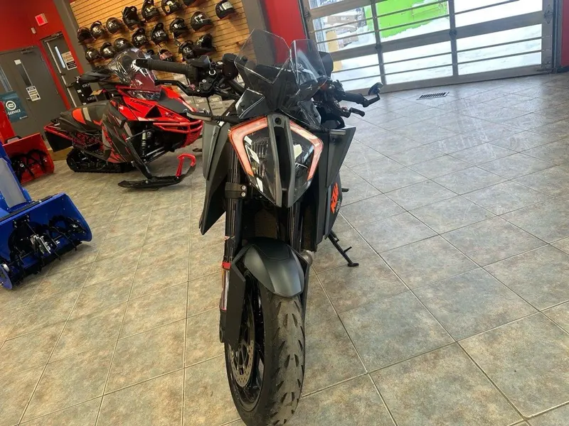 2020 KTM SUPER DUKE 1290R thumbnail 3