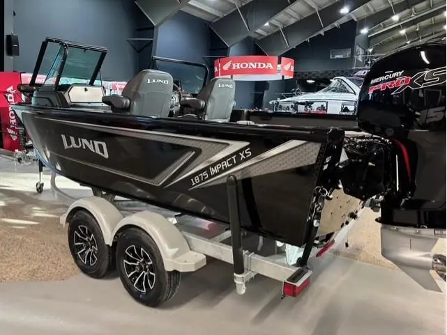 2026 Lund Boat Co LUND 1875 IMPACT XS 2026 thumbnail 2