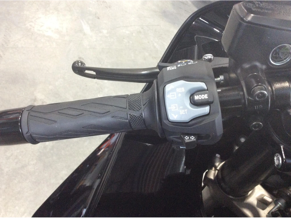 Suzuki Hayabusa 1300 Abs Gsx1300 2022 alt