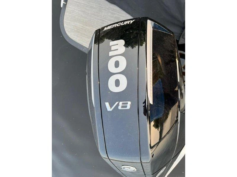 Bennington Marine Bennington 25 Rrfbast 2023 alt