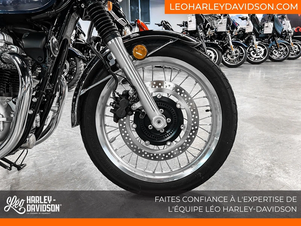 2023 Kawasaki W800 alt